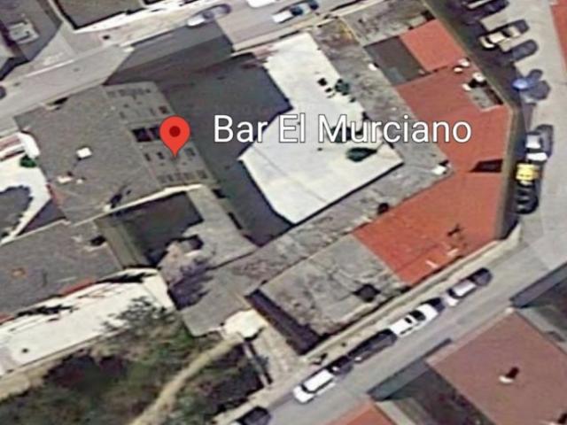 Se vende local comercial