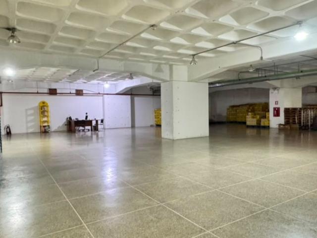 Se vende Local comercial 800m² San Martin
