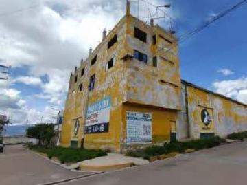 Se Vende Local Comercial de 4 Pisos + Patio en Huamanga, Ayacucho