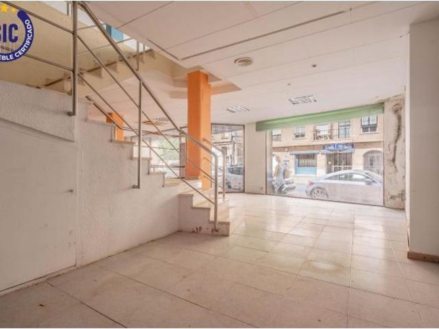 SE VENDE LOCAL COMERCIAL EN AVENIDA PRINCIPAL DE BENETÚSSER ?