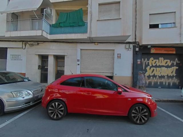 Se vende local comercial en Gabriel Miro