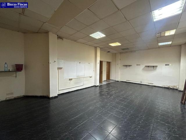✨ SE VENDE LOCAL COMERCIAL EN EL CENTRO DE PONFERRADA ✨