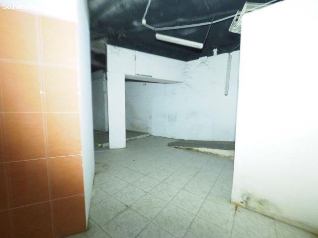 SE VENDE LOCAL COMERCIAL EN MANRESA, ZONA CARRETERA DE VIC