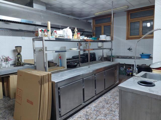 Se vende local comercial en pleno centro de Crevillent