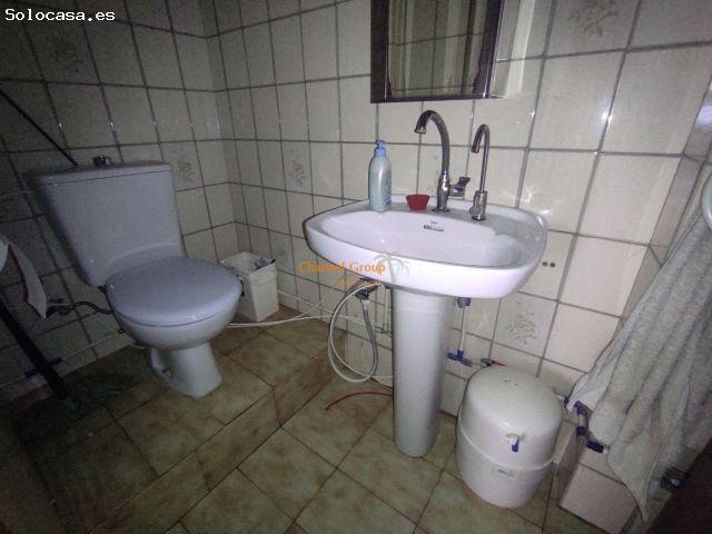 SE VENDE LOCAL COMERCIAL EN ZONA CENTRO SANTA POLA !