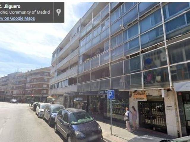 SE VENDE local comercial OKUPA en C Jilguero de Madrid