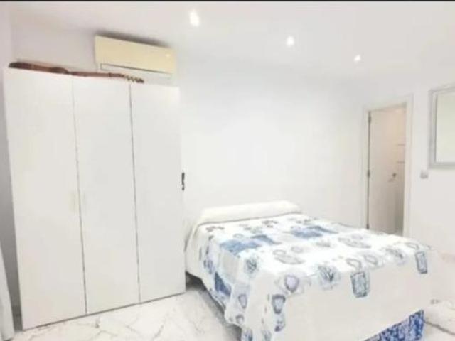 SE VENDE LOCAL COMERCIAL REFORMADO A VIVIENDA, ACTUALMENTE FIGURA EN ESCRITURAS COMO LOCAL COMERCIAL