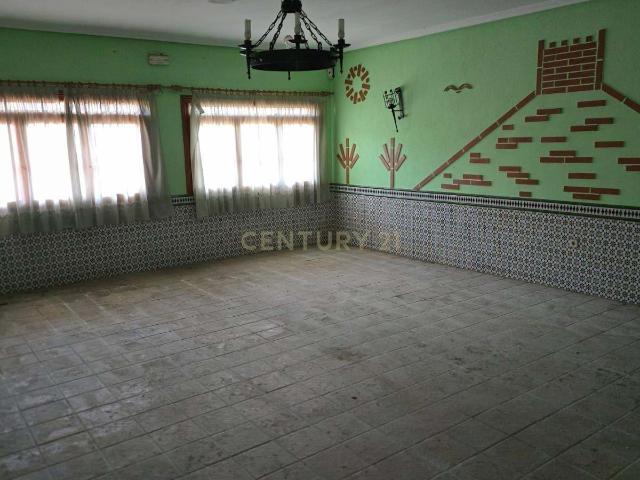 Se vende local de 60 m² en Jadraque