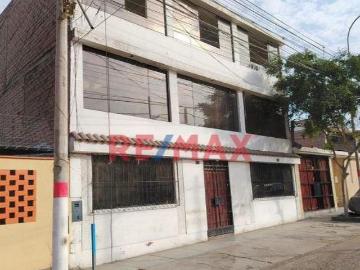 Se Vende Local De 3 Pisos En San Juan De Miraflores