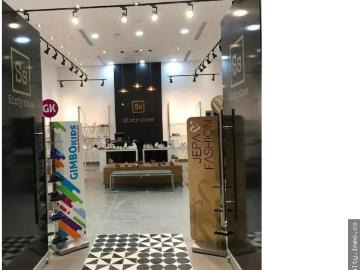 Se vende local en Westland Mall