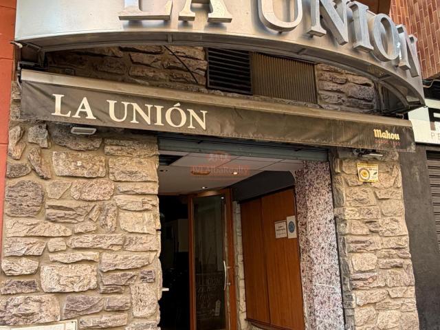 SE VENDE LOCAL EN CTRA DE JAEN