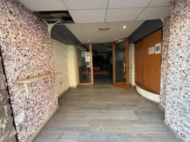 SE VENDE LOCAL EN CTRA DE JAEN