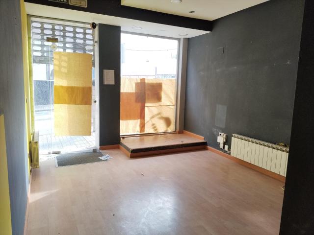 Se vende Local en el centro, cerca de la Plaza de Abastos