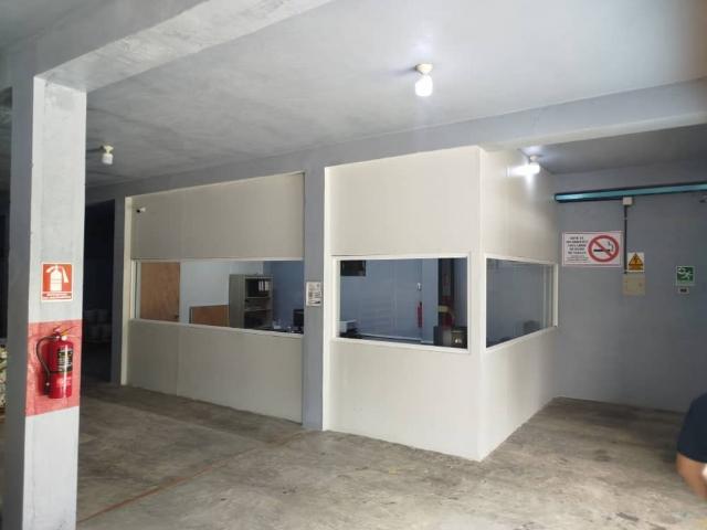 SE VENDE LOCAL EN EL MUCO VE10 462EM YREY