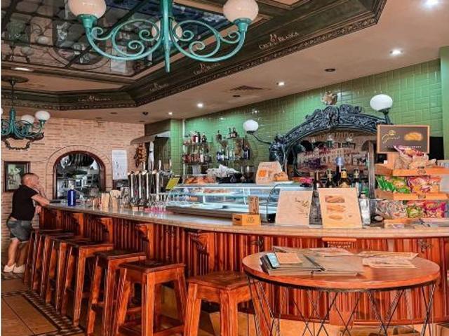 Se vende local en funcionamiento