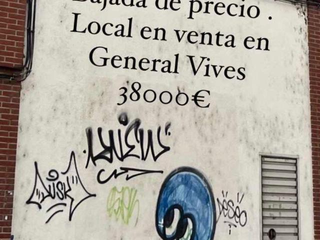SE VENDE LOCAL EN GENERAL VIVES 29, CERCANO AL PARQUE