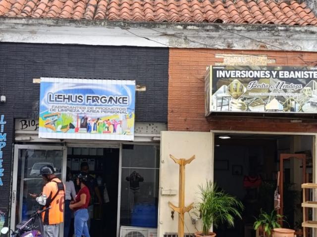 SE VENDE LOCAL EN LA AV 5, V22 032AV5 DPIN