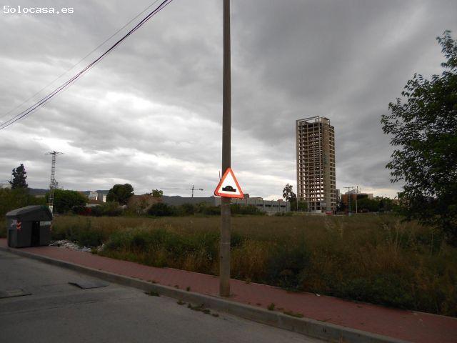 Se vende local en Puente Tocinos