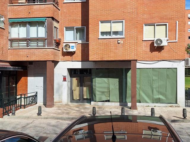 SE VENDE LOCAL EN RENTABILADAD CL CASTRILLO DE AZA Nº 22 Bloq. 1 LOCAL Madrid