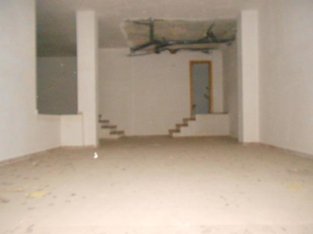 Se vende local nuevo a estrenar