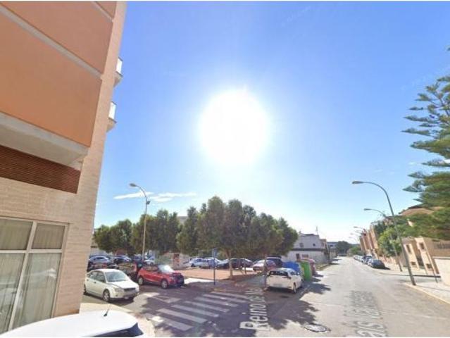 Se vende local OKUPA en Orihuela Alicante
