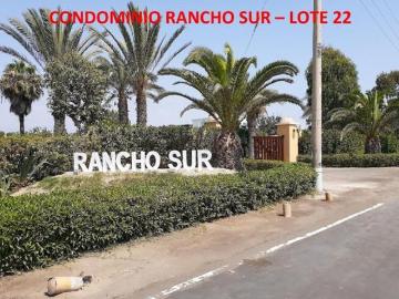 Se vende lote en exclusivo condominio de asia