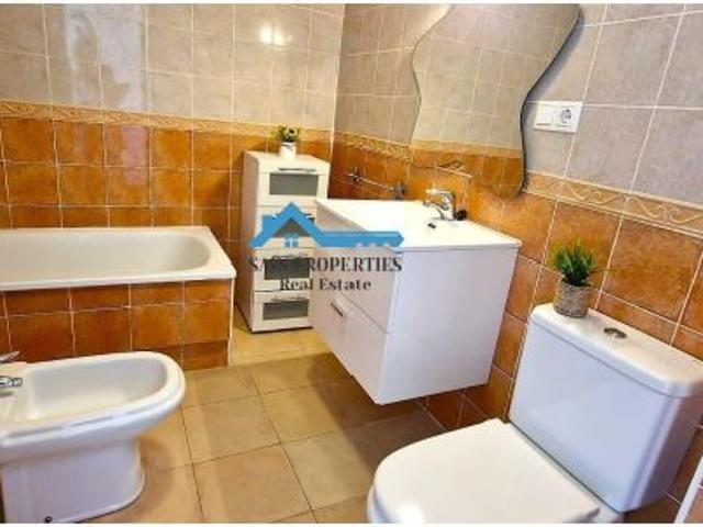 Se vende luminosa y acogedora vivienda en la urbanización Balcón de Ponoig, Polop
