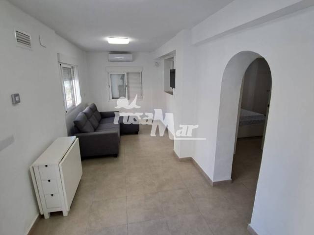 SE VENDE LUMINOSA PLANTA BAJA EN CARRER BARRAQUES