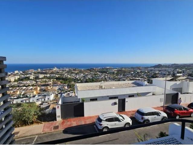 Se vende magnifico Chalet Adosado con vistas al mar en zona Santangelo Benalmádena