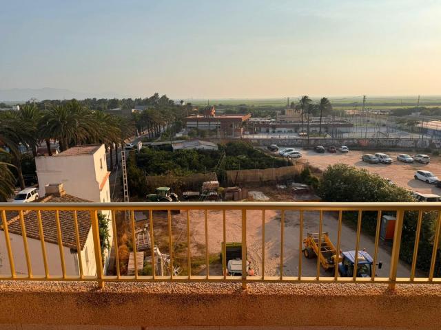 Se vende magnífico apartamento en Les Palmeres Sueca, a pocos metros de la playa