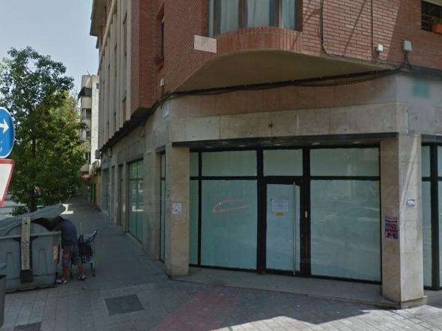 Se vende magnifico local 249 m2, Avenida Orihuela