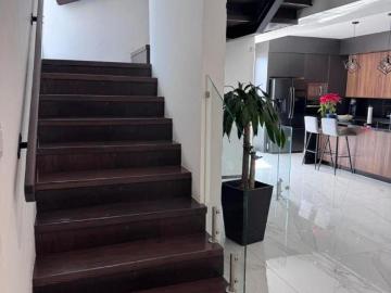SE VENDE MODERNA CASA EN ALTOZANO COMO NUEVA