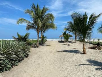 Se Vende Multiplex Cerca del Mar y Frente al Mar en Canoa