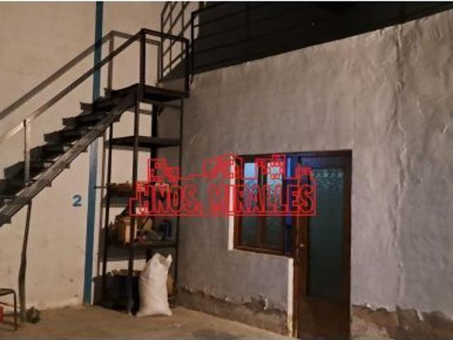 SE VENDE NAVE EN DOLORES