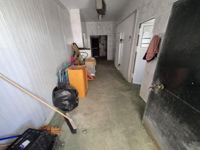 SE VENDE NAVE EN ZONA DE LA FUENTE DEL RÍO
