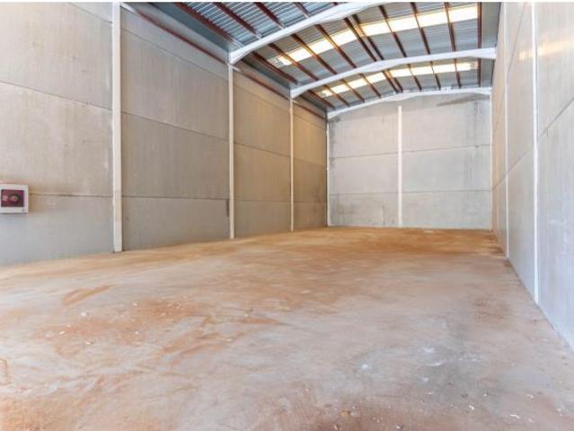Se vende nave industrial en el Polígono Industrial Espartal II de Jijona