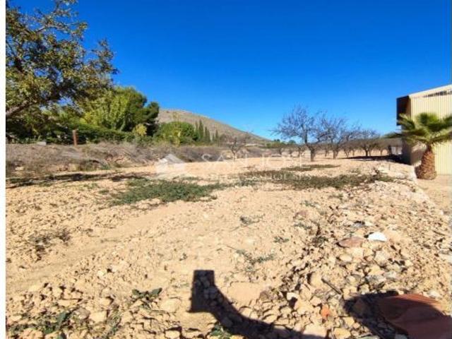 SE VENDE NAVE INDUSTRIAL EN LA ROMANA, SITUADA EN LAS CUEVAS DE SAN ANTON ALICANTE