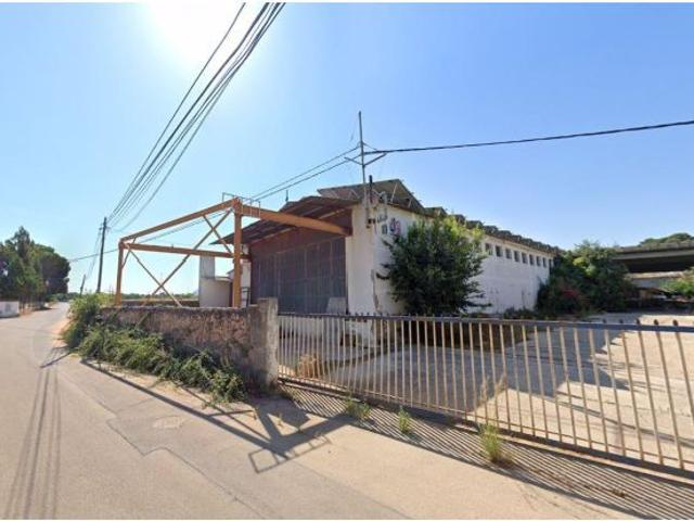 Se vende nave industrial OKUPA en Alzira Valencia