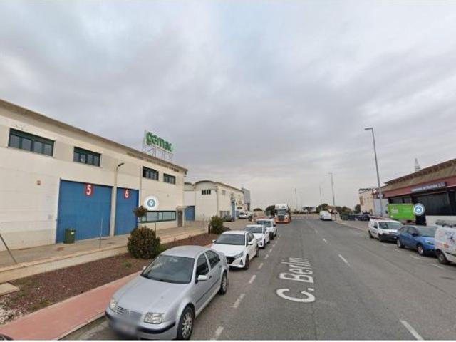 Se vende nave industrial OKUPA en Albacete Albacete