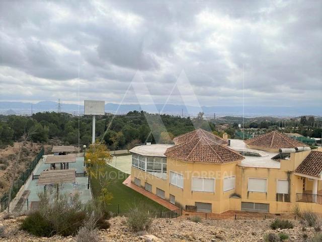 SE VENDE NEGOCIO EN MONTEPRINCIPE