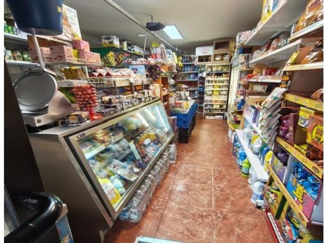 SE VENDE NEGOCIO EN URBANIZACIÓN