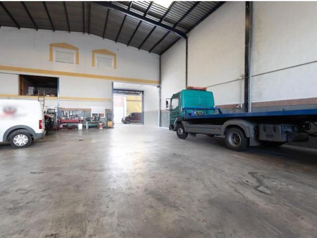 SE VENDE NEGOCIO RENTABLE EN LOJA OPCION TRASPASO O ALQUILER