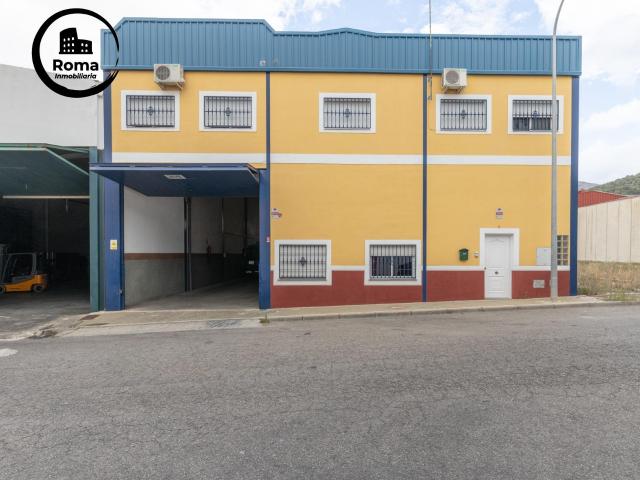 SE VENDE NEGOCIO RENTABLE EN LOJA OPCION TRASPASO O ALQUILER