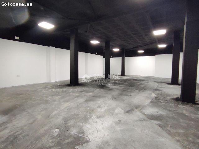 SE VENDE O ALQUILA CON OPCIÓN COMPRA LOCAL COMERCIAL DIÁFANO EN NOVELDA