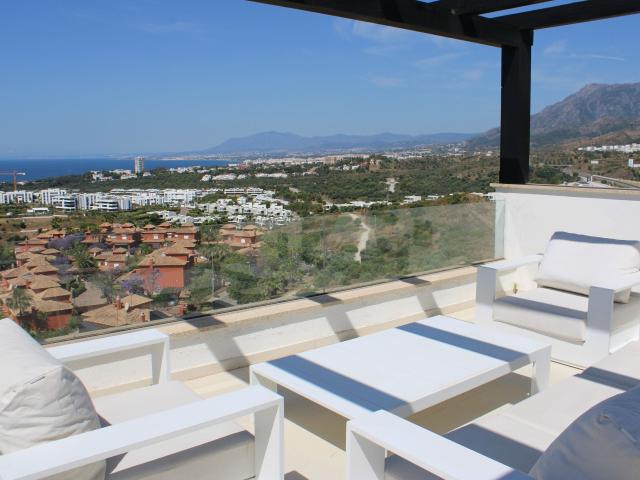 SE VENDE Ó ALQUILA CASA INDEPENDIENTE SANTA CLARA GOLF