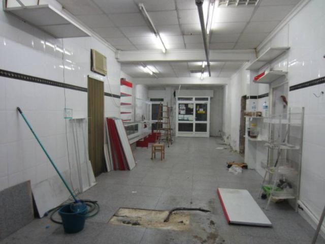 SE VENDE O ALQUILA LOCAL COMERCIAL EN VISTALEGRE, MURCIA