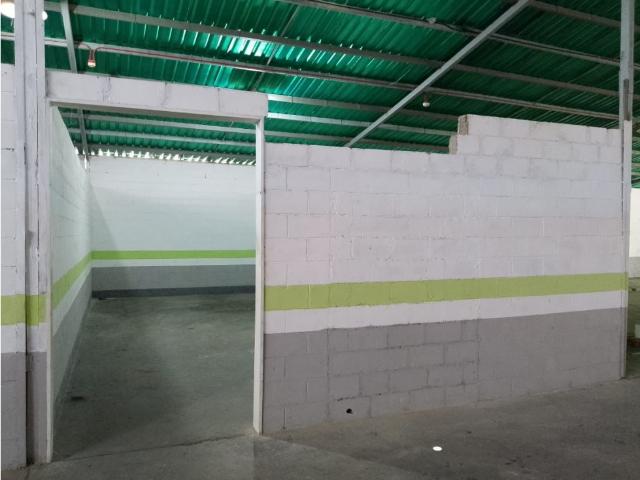 Se Vende o Se Alquila Galpón de 1080mtrs2 En Maracay