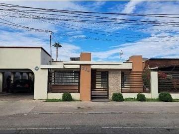 ¡Se vende o se renta casa en Villafontana Mexicali,B.C !