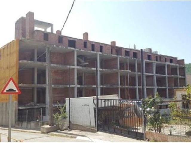 SE VENDE OBRA PARADA EN BALSARENY