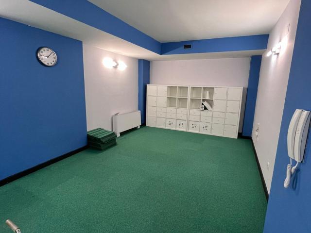 SE VENDE OFICINA EN AMETZOLA